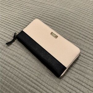 Kate Spade Black and Cream Wallet